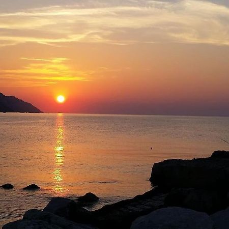 Appartamento In Villetta A 2 Passi Dal Mare E Dal Centro Пезаро Экстерьер фото