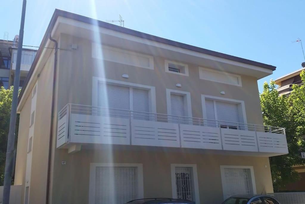Appartamento In Villetta A 2 Passi Dal Mare E Dal Centro Пезаро Экстерьер фото